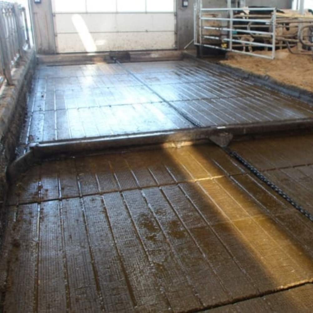 Divvirzienu Combi kūtsmēslu skrēperis